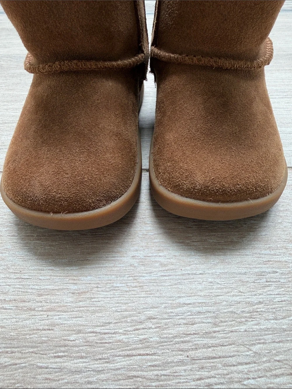 N/A ugg suede